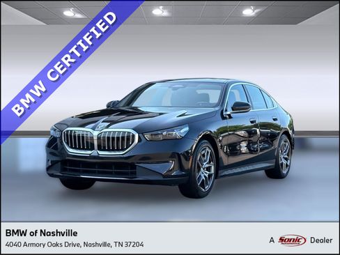 Used 2026 BMW 530i RWD image 1