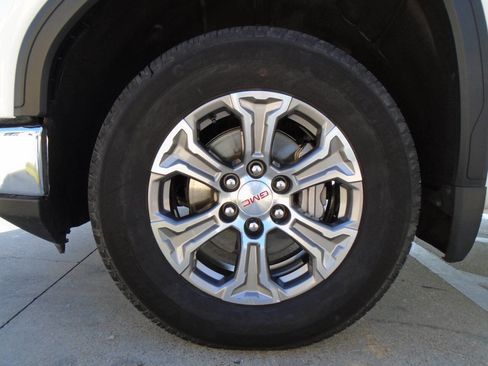 Used 2025 GMC Sierra 1500 SLT image 27