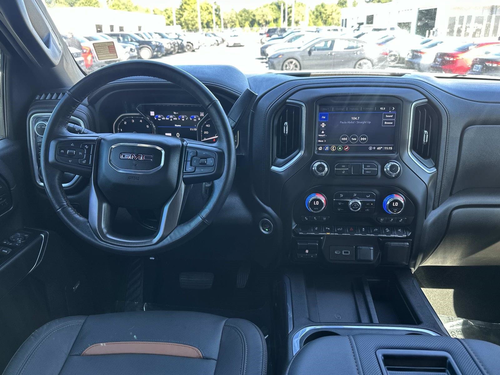 Used 2022 GMC Sierra 2500 AT4 w/ AT4 Preferred Package AWD/4WD image 13