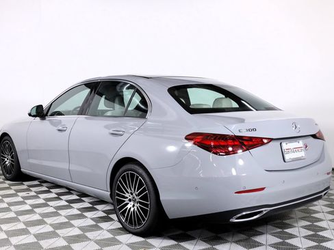 Used 2025 Mercedes-Benz C 300 4MATIC Sedan image 4