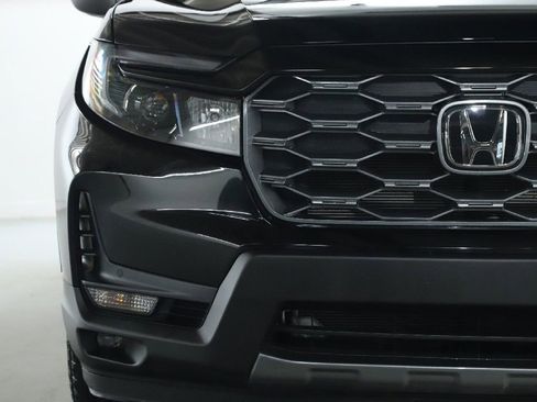 Used 2023 Honda Passport TrailSport image 6