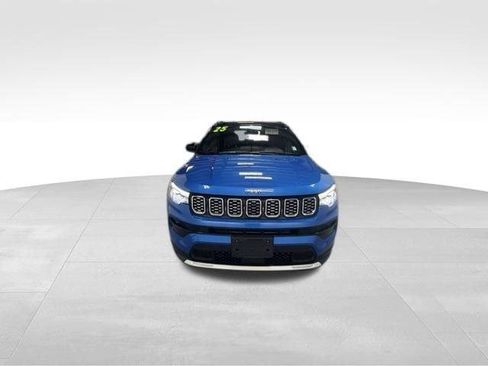Certified 2025 Jeep Compass Limited w/ Elite Group AWD/4WD image 5