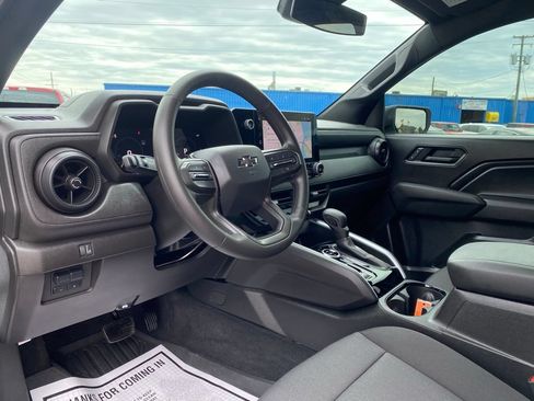 Used 2025 Chevrolet Colorado Trail Boss AWD/4WD image 10