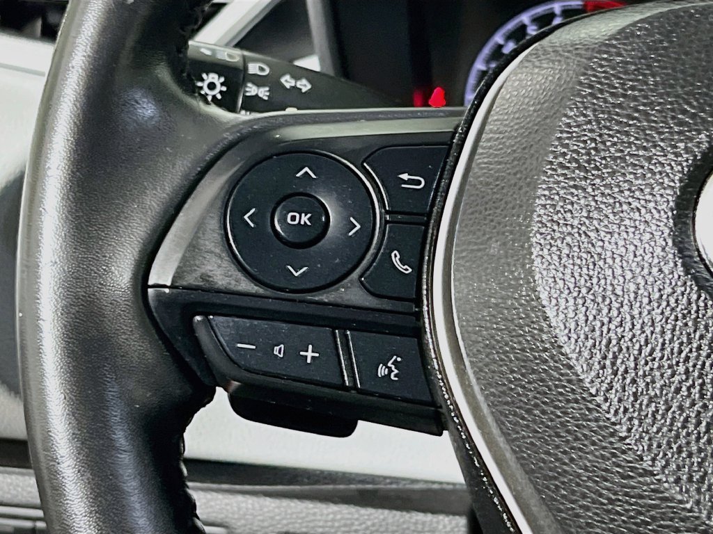 Used 2022 Toyota Corolla SE FWD image 16