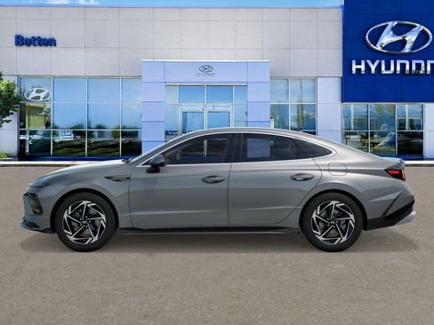 New 2026 Hyundai Sonata SEL image 3