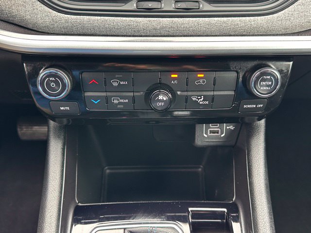 Used 2022 Jeep Compass Latitude AWD/4WD image 37