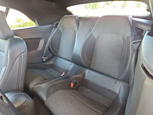 Used 2024 Ford Mustang Convertible image 32