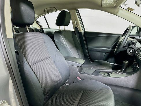 Used 2012 MAZDA MAZDA3 i Sport image 25