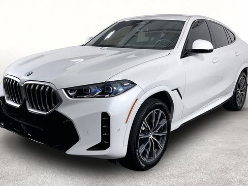 Used 2025 BMW X6 xDrive40i w/ Climate Comfort Package AWD/4WD image 14