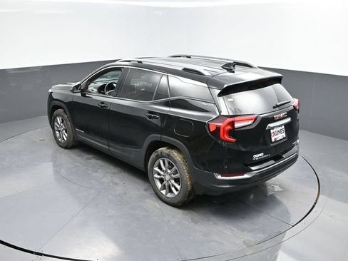 Used 2024 GMC Terrain SLT AWD/4WD image 40