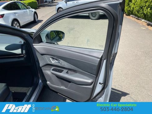 Used 2023 Nissan Ariya AWD image 52