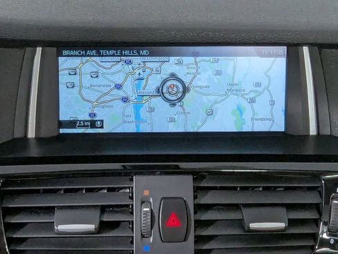 Used 2017 BMW X3 xDrive28i AWD/4WD image 19