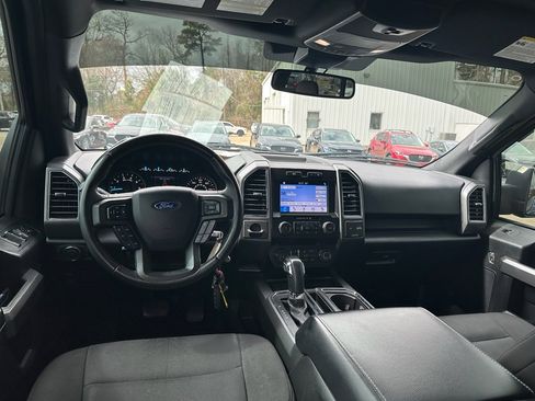 Used 2019 Ford F150 XLT w/ Equipment Group 302A Luxury image 10