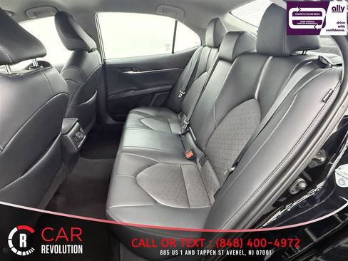 Used 2023 Toyota Camry XSE image 44