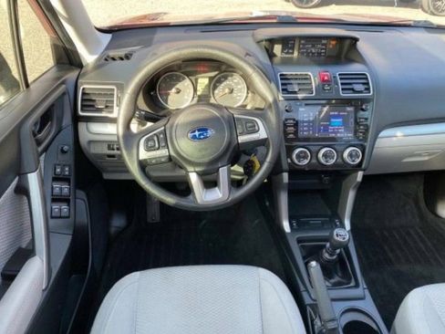 Used 2018 Subaru Forester 2.5i Premium image 14