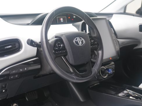 Used 2022 Toyota Prius Prime Limited FWD image 11