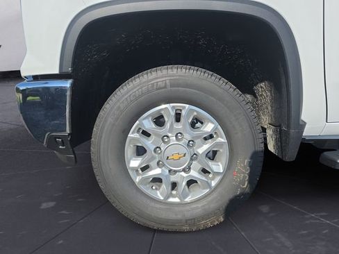 New 2026 Chevrolet Silverado 2500 LT w/ All Star Edition AWD/4WD image 14