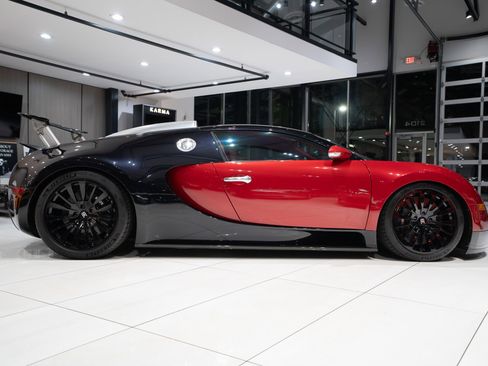 Used 2008 Bugatti Veyron AWD/4WD image 42