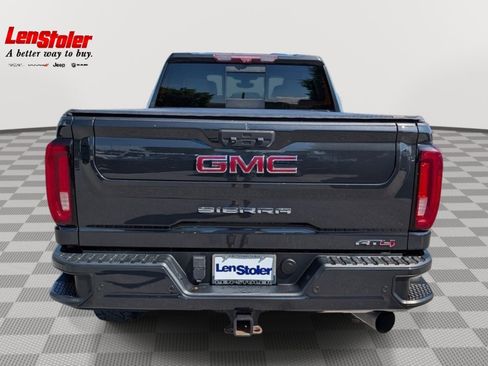 Used 2020 GMC Sierra 2500 AT4 w/ AT4 Premium Package AWD/4WD image 4