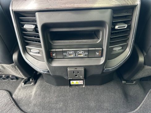 Used 2025 RAM 1500 Laramie image 25