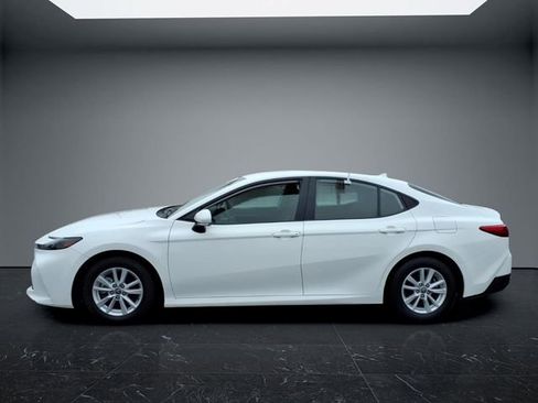 Certified 2025 Toyota Camry LE FWD image 7