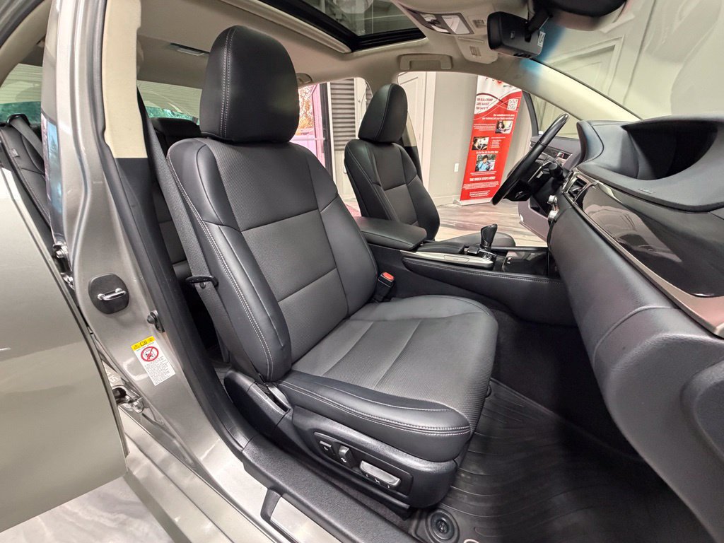 Used 2017 Lexus GS 350 AWD image 4