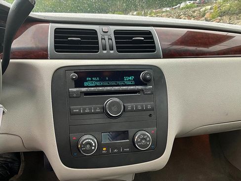 Used 2007 Buick Lucerne CXL image 29