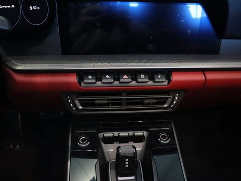 Used 2020 Porsche 911 Carrera S image 39