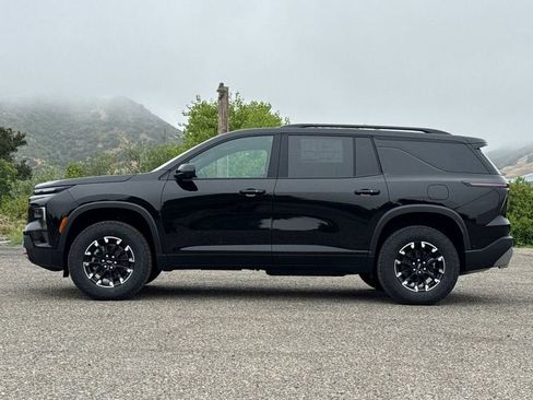New 2026 Chevrolet Traverse Z71 w/ Enhanced Driving Package AWD/4WD image 7