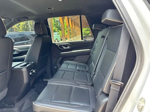 Used 2021 GMC Yukon SLT AWD/4WD image 14