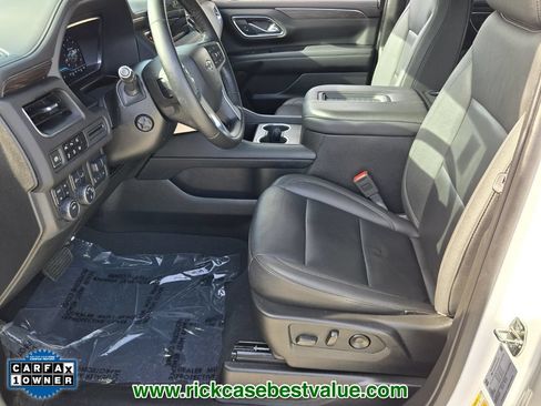 Used 2024 Chevrolet Suburban Z71 w/ Luxury Package AWD/4WD image 10