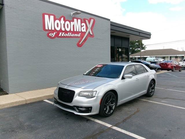 Used 2021 Chrysler 300 S RWD image 3