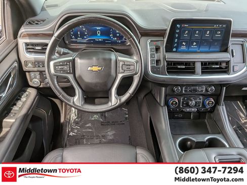 Used 2022 Chevrolet Suburban LT w/ Luxury Package AWD/4WD image 31
