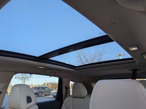 Used 2023 Acura MDX w/Technology Package image 18