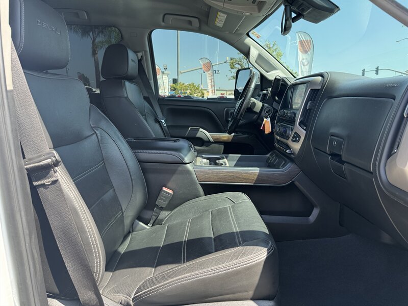 Used 2019 GMC Sierra 2500 Denali w/ Duramax Plus Package AWD/4WD image 48