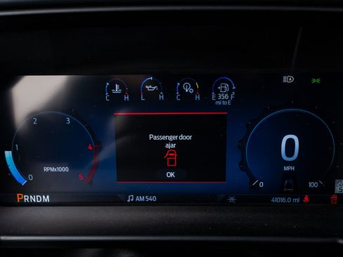 Used 2023 Ford F250 Lariat w/ Lariat Ultimate Package image 19