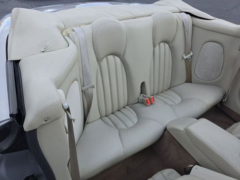 Used 2000 Jaguar XK8 Convertible RWD image 7
