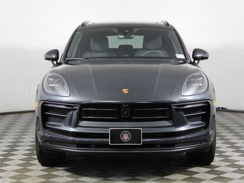 Certified 2026 Porsche Macan AWD/4WD image 10