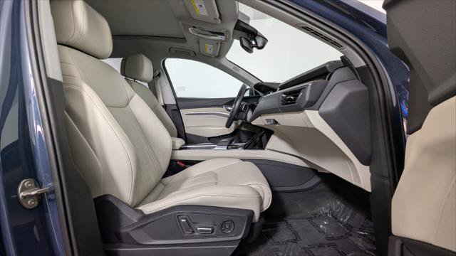 Used 2024 Audi Q8 e-tron Prestige w/ Prestige Package AWD/4WD image 17