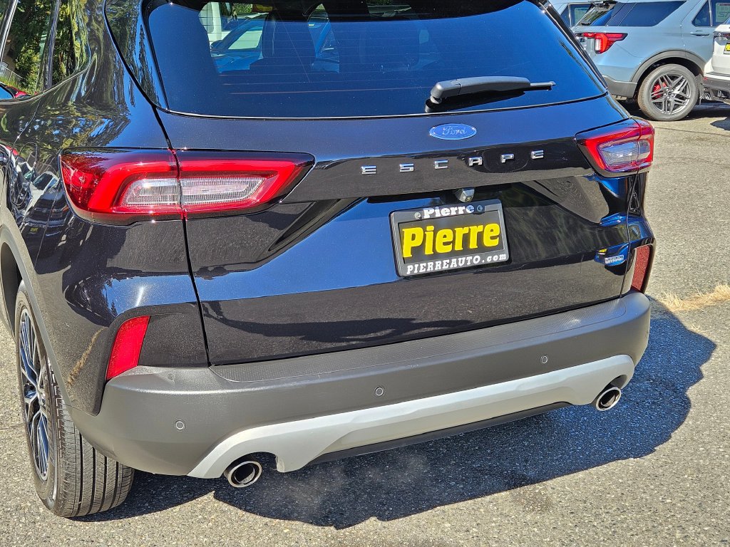 Used 2025 Ford Escape SE w/ PHEV Premium Package FWD image 10