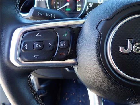 Used 2022 Jeep Wrangler Unlimited Sahara w/ Cold Weather Group AWD/4WD image 13