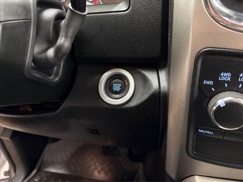 Used 2018 RAM 2500 Laramie w/ Convenience Group image 31