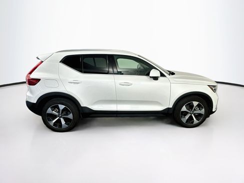 Used 2023 Volvo XC40 B5 Plus w/ Protection Package Premier AWD/4WD image 10