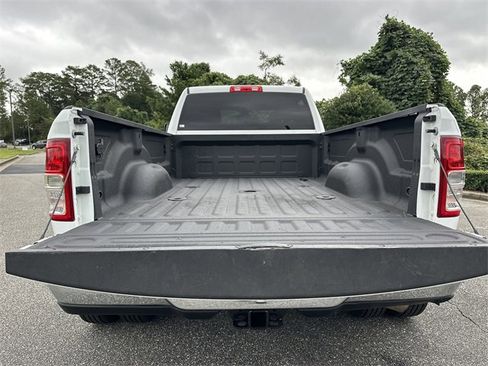 Used 2024 RAM 3500 Big Horn image 18