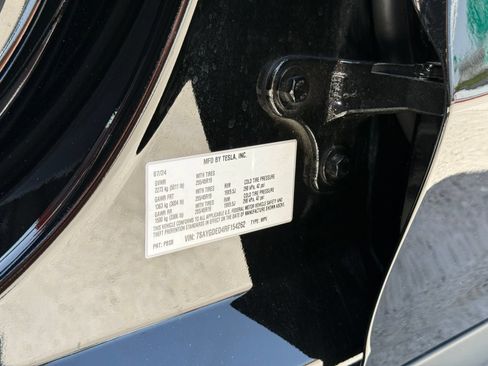 Used 2024 Tesla Model Y Long Range RWD image 26