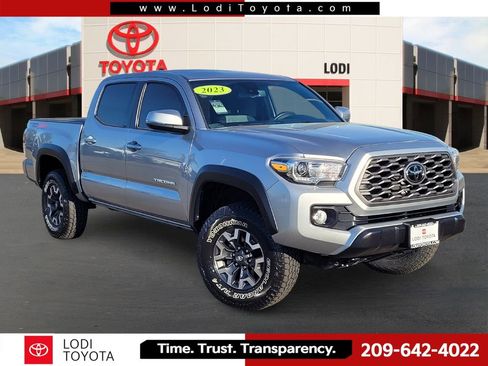 Used 2023 Toyota Tacoma TRD Off-Road w/ Technology Package image 1