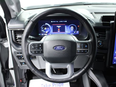 Used 2024 Ford F150 Lightning Flash image 17