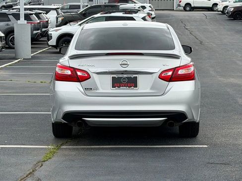 Used 2016 Nissan Altima 2.5 SL w/ 2.5 Technology w/LED Package FWD image 6