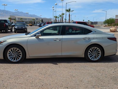 Used 2019 Lexus ES 350 w/ Accessory Package 2 FWD image 6
