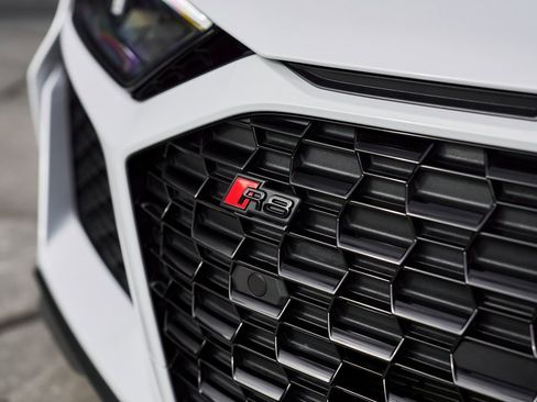 Used 2021 Audi R8 V10 performance image 8